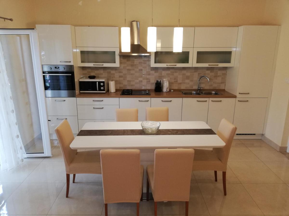 מאקרסקה Apartment Anita מראה חיצוני תמונה