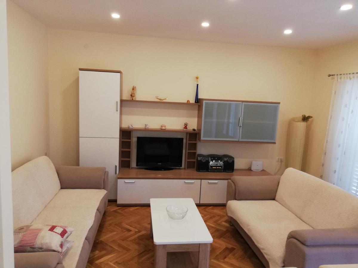 מאקרסקה Apartment Anita מראה חיצוני תמונה