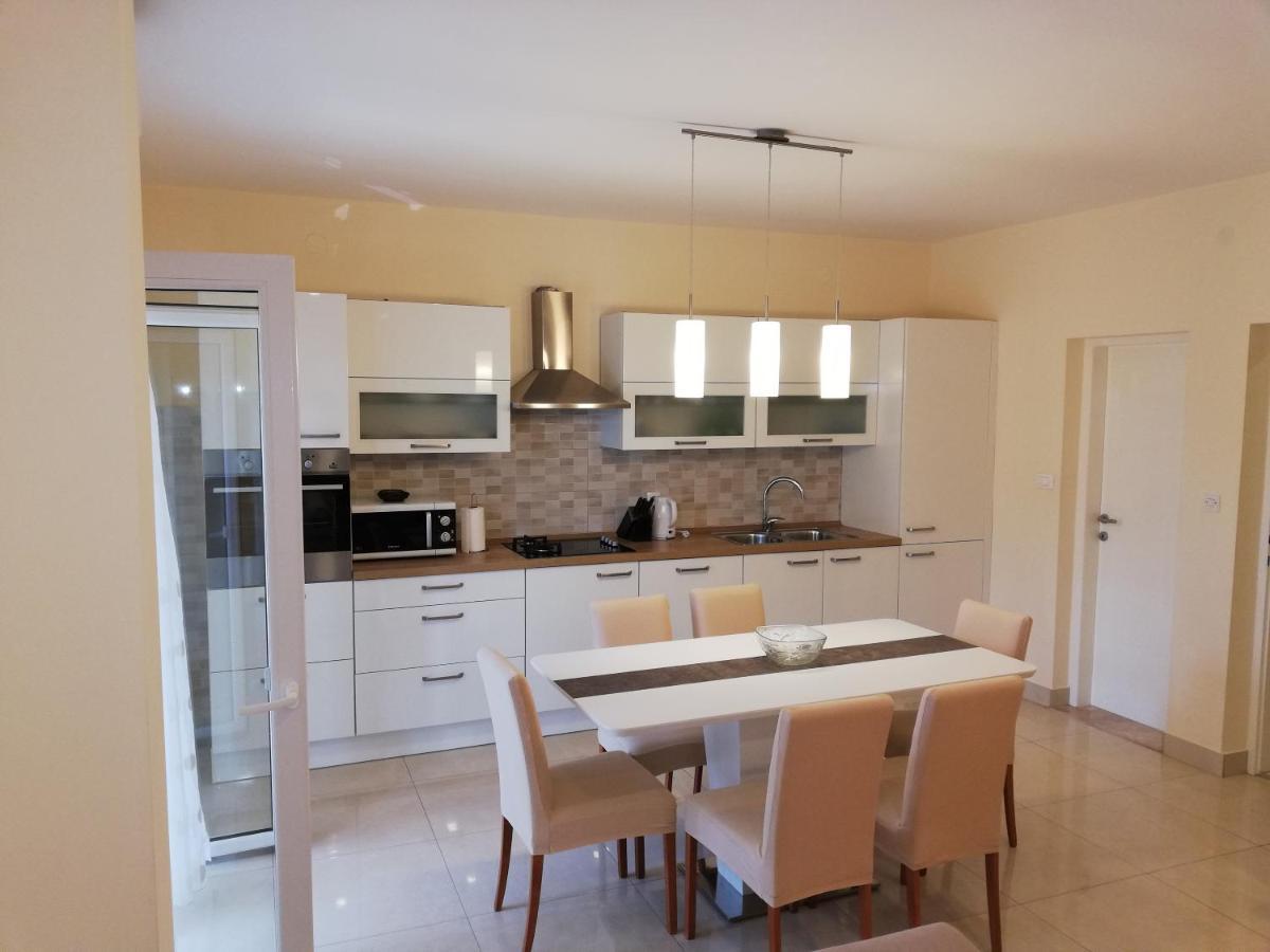מאקרסקה Apartment Anita מראה חיצוני תמונה